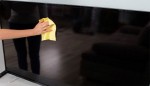 Sai lầm hay mắc phải khi chúng ta vệ sinh màn hình Tivi